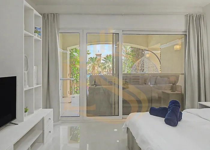 Elite Spaces - Veranda Oasis *