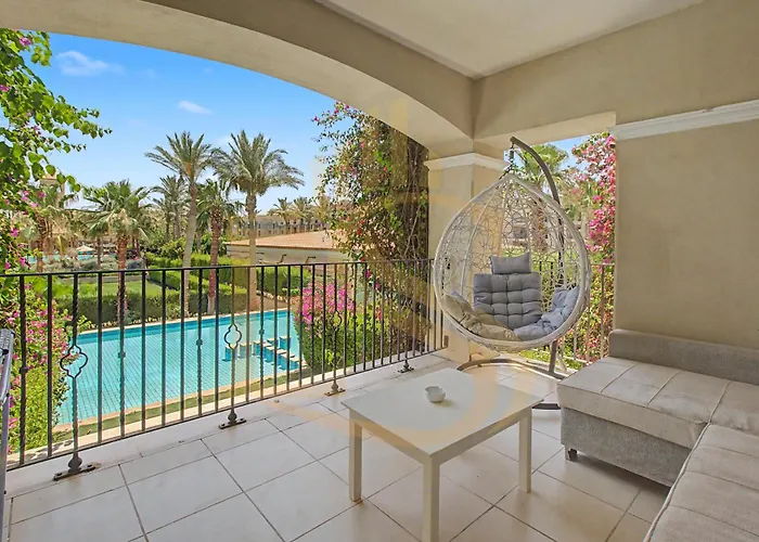 Elite Spaces - Veranda Oasis